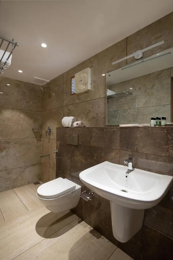 Time Square Boutique Hotel & Spa Alappuzha 4*,  India