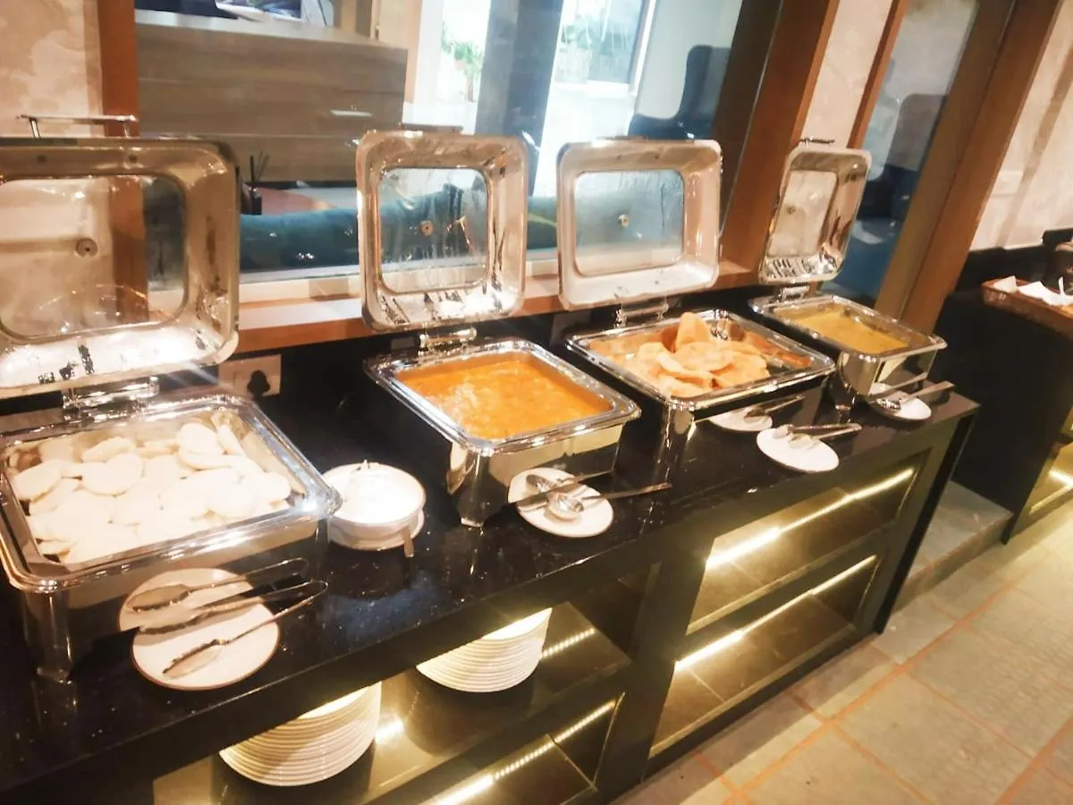 Time Square Boutique Hotel & Spa Alappuzha